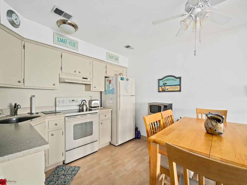 215 SURF AVENUE WIND SURFER 206 NORTH WILDWOOD SUMMER VACATION